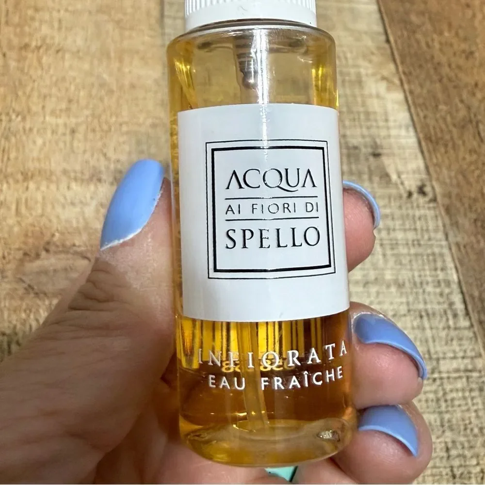 Acqua Al Fiori di Spello soap and body spray
